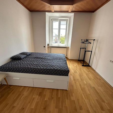 Central Plaza Great Apartment 4 Bedroom 3 Bathroom Bruckneudorf 외부 사진