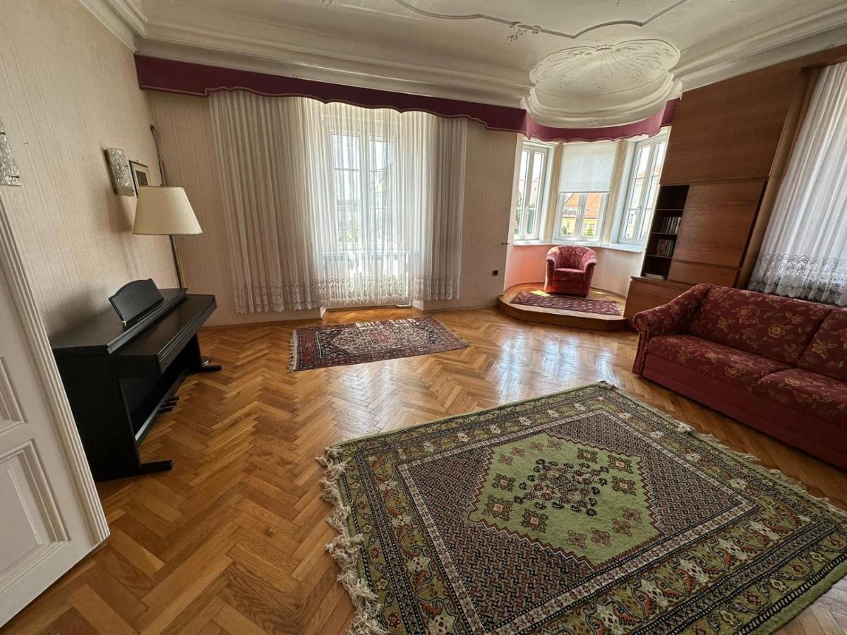 Central Plaza Great Apartment 4 Bedroom 3 Bathroom Bruckneudorf 외부 사진